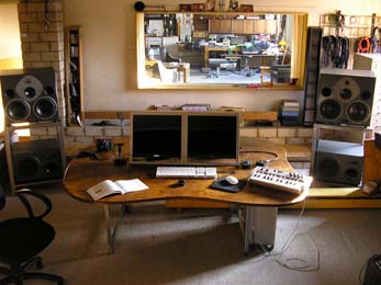 tonstudio-building-site-digital-setup.jpg