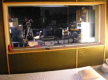 tonstudio-building-site-studio-window.jpg